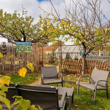 Сasa de vacaciones O Petit Jardin *