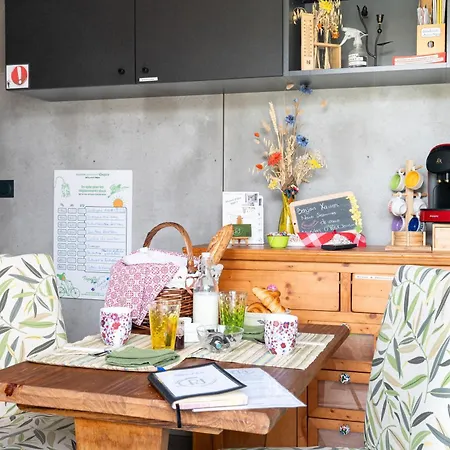 O Petit Jardin Сasa de vacaciones Cholet
